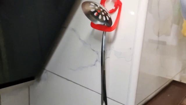 油桶提手不要扔，放在廚房和衛生間作用太超大了，朋友見了紛紛學 【百變小廚坊】#油桶提手 #小技巧