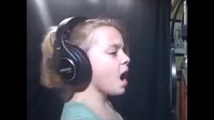 Уникальная девочка с уникальным голосом!!!.mp4
