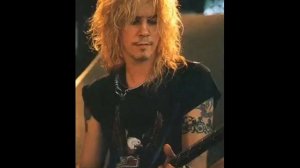 Duff McKagan - Seattle head [Beautiful disease, #1]