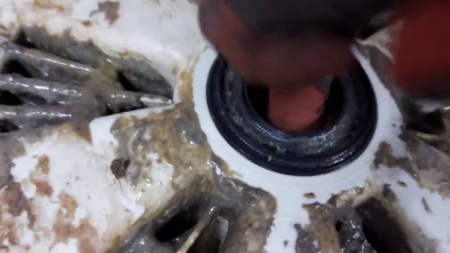 LG. Замена подшипника. 3 минуты смотреть онлайн