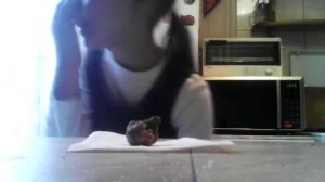 Ем какашку?!