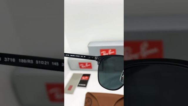 Солнцезащитные очки Ray Ban Clubmaster RB 3716 185/R5 (черная оправа/черные линзы)