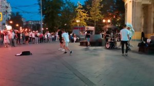 Уличные музыканты Москва. Команда ЭХО УЛИЦ. На лабутенах, Рыба моей мечты, В Питере пить