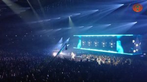 Alan Walker Aviation Tour - All Falls Down live