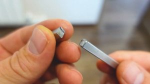 Как сделать чтобы дверь открывалась только с одной стороны!