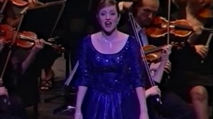 2001: Lorina Gore, soprano opera singer, in the Finals of the Australian Singing Competition