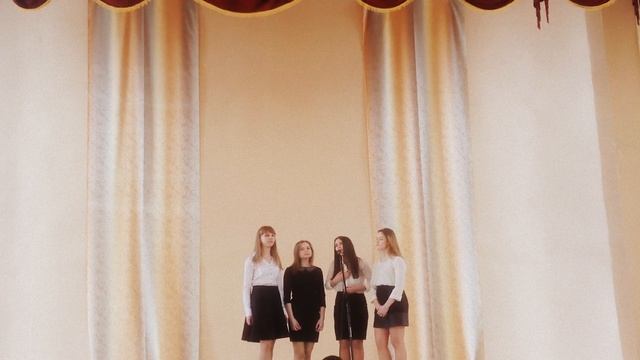 Милые девушки - "Ой, у вишневому саду" смотреть онлайн