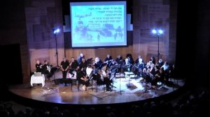 את חכי לי מילים: קונסטנטין סימונוב, תרגום: אברהם שלונסקי, לחן: שלמה דרורי