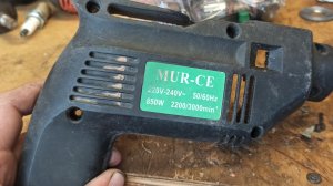 Сколько металлолома в китайской дрели. Сколько металла в дрели. Как заработать на мусоре. Дрель в ра