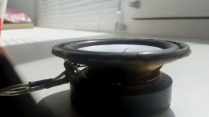 Спалил динамик! Сильный басс!!