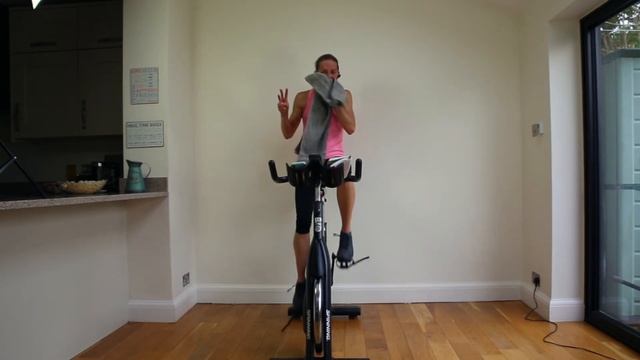 Free Spinning Class/Session - 10 Tracks - Various hill & 2 Intervals (Club Can't handle me) смотреть онлайн