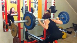 Squat 43 age 64kg. woman  60/70/80/90 kilos