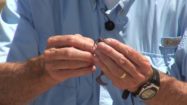 Fishing Lures & Baits : How to Rig Soft Plastic Fishing Baits смотреть онлайн