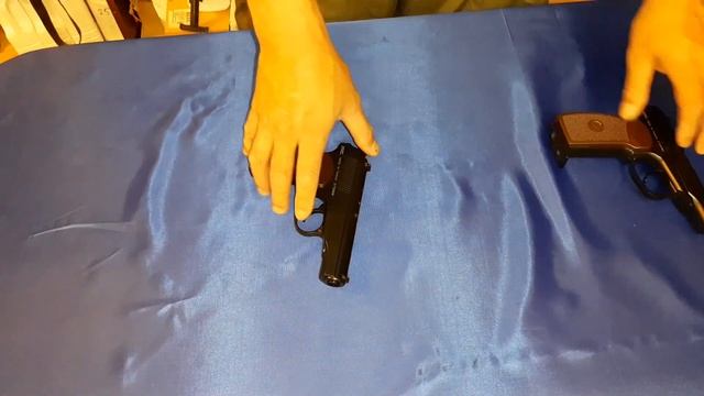 Страйкбольный пистолет ПМ 9 сравниваем две версии