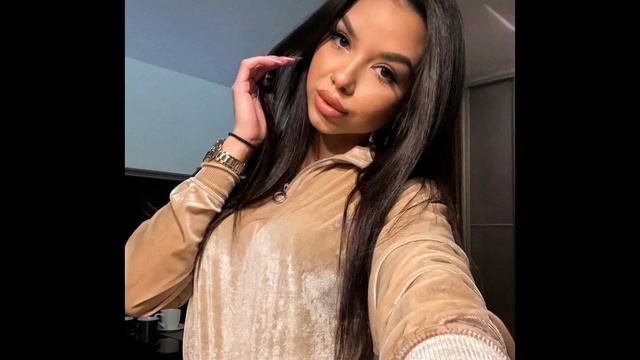 Julia Sucharska — «Age, Biography, Instagram», Bestie Girl in Ring Model.