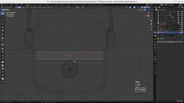 03 - 08 - Modeling a stylized Radio