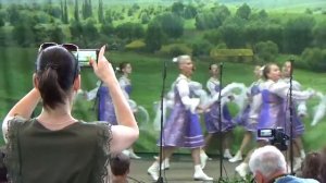 Потрясающе!!! Задорные танцы