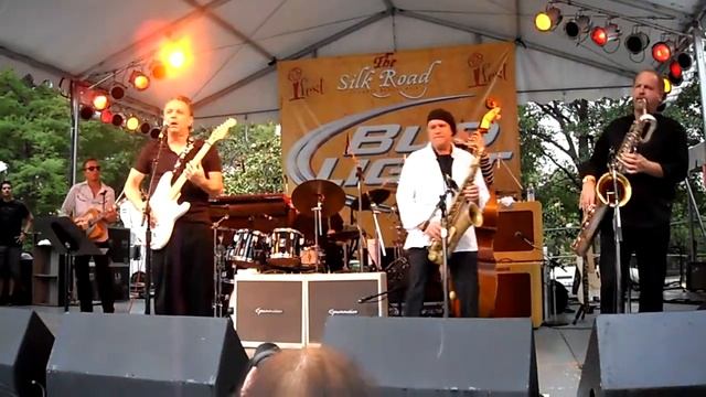 Jimmie Vaughan - Roll, Roll, Roll - Houston International Festival смотреть онлайн