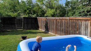 Ныряем и плаваем в БАССЕЙНЕ.