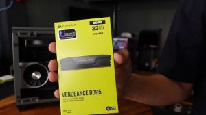 Corsair Vengeance DDR5 16GBx2 (32GB) 5200MHz XMP + Z690-i
