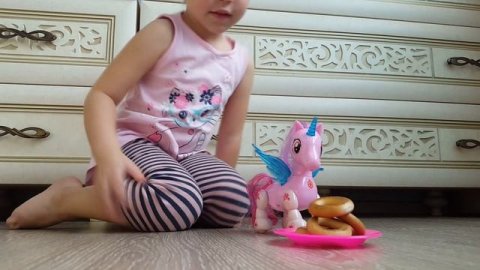 Маленькая ЕДИНОРОЖКА/Превращение Единорожки