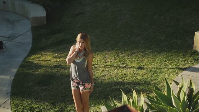 Celebrity Pink Spring 2013 Interview With Pia Lamberg смотреть онлайн