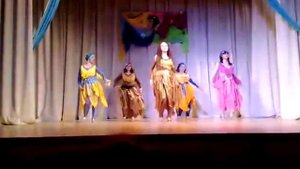 Танцевальный номер "Восточные барабаны"