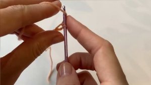 КАК СВЯЗАТЬ КРЮЧКОМ ПРОСТУЮ КОСИЧКУ?