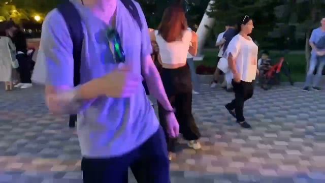 IRL c Мелшером и Лавриком смотреть онлайн