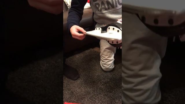 Коньки CCM Jetspeed FT 2 смотреть онлайн