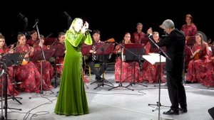 "Потеряла утром я одну серёжку" муз. С.Белоголова, сл. С.Ковалёвой