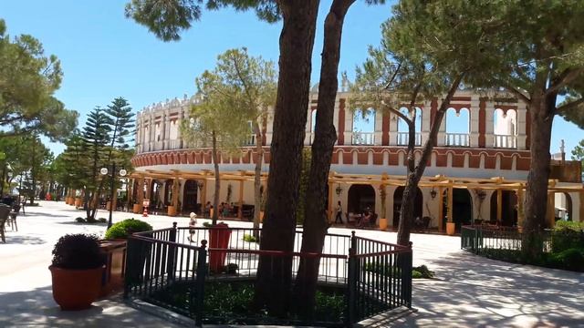 ASTERIA KREMLIN PALACE 5*, Турция, Территория отеля смотреть онлайн