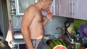 Покупки в Светофоре, Чижике, Фикс прайс, сезон 🍉, ещё одна работа.