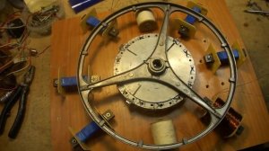 Мотор -генератор Адамса