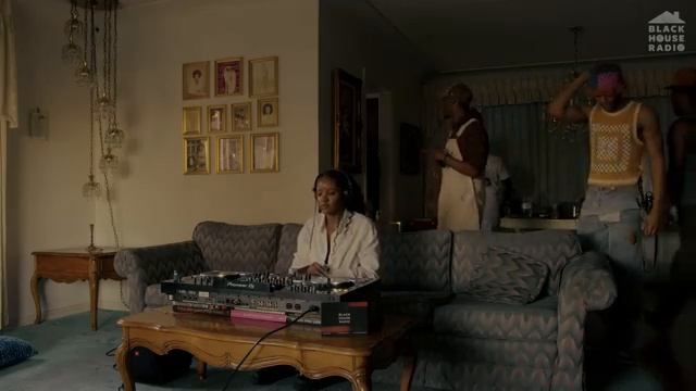 UPBEAT House Mix | Black House Radio смотреть онлайн