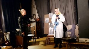 Юлия Копылова и Евгения Мацуль - фрагмент из спектакля "Татьяна Гримблит"