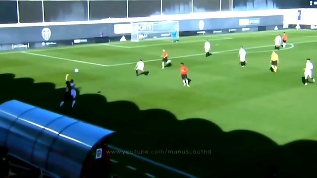 Angel Gomes Sublime Dribbling смотреть онлайн