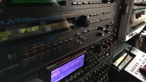 JV-1080: SR-JV80-19 House Expansion 125BPM Loops + Jam