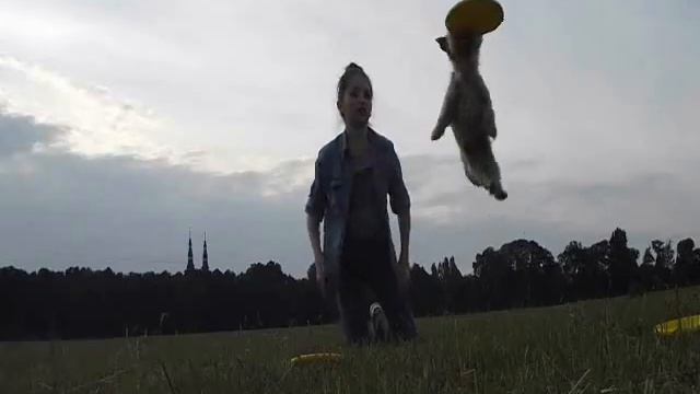 Gabi Turboszczur -FRISBEE (czerwiec, lipiec 2015) смотреть онлайн