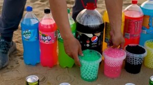 Делаем радужного червяка с Орбизами, Pepsi, Fanta, Coca-Cola, Mtn Dew против Mentos