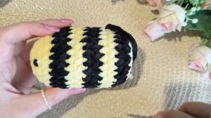 Tutorial crocheted bee. Майстер клас бджілка гачком.