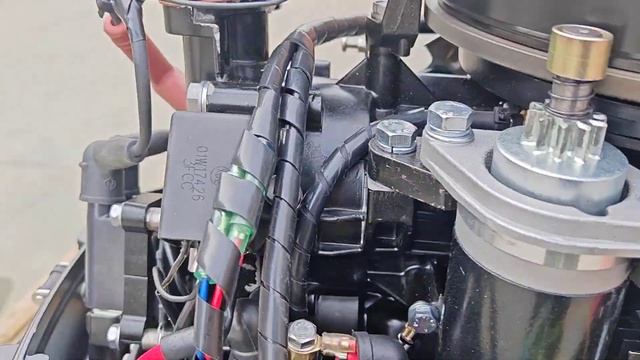 Gladiator 9.9PRO работа мотора с ГБЦ Tohatsu 18 смотреть онлайн