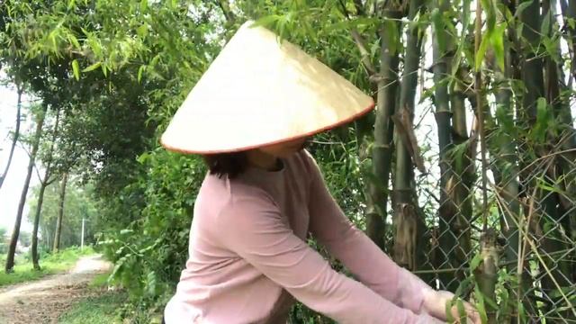 Holiday last month, have you traveled смотреть онлайн