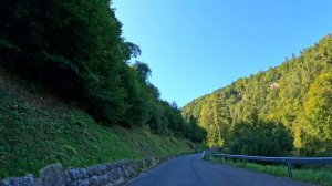 Живописная поездка по долине Саксетен из Бенигена в Саксетен, Швейцария, 4K 60fps UHD