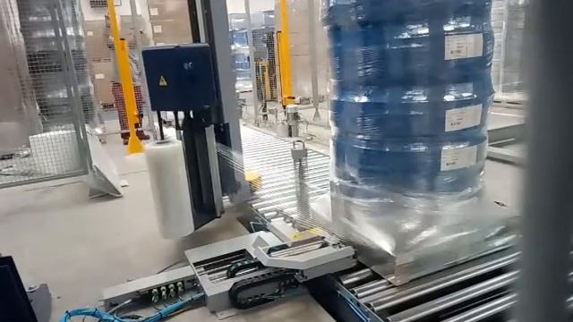 Упаковка цилиндрического груза на паллете | Паллетообмотчик ROBOPAC ROTOTECH 3000