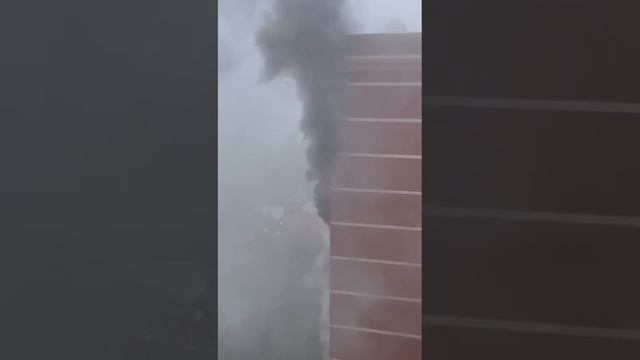 🔥В подмосковном Краснознаменске горит квартира на 8 этаже в ЖК Квартал Звездный на Лесной улице🔥