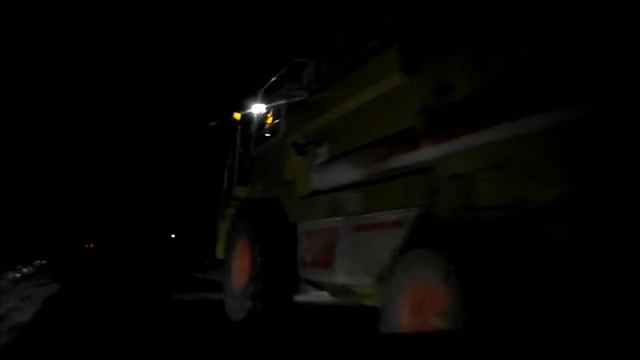 Późne soja żniwa. Idąc do domu ☆ CLAAS Mega 208 ㋡ NazarFarmer смотреть онлайн