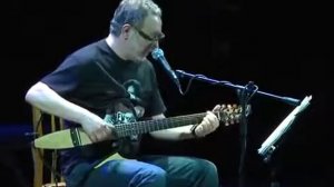 Евгений Маргулис исполняет песню "Заносит" (live)