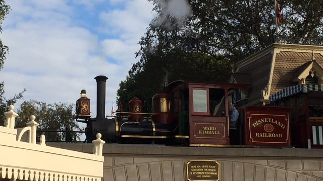 Ward Kimball Whistle leaving Main Street Station 10/11/18 смотреть онлайн