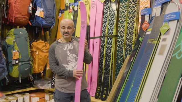 Обзор горных лыж Black Crows Corvus Freebird смотреть онлайн